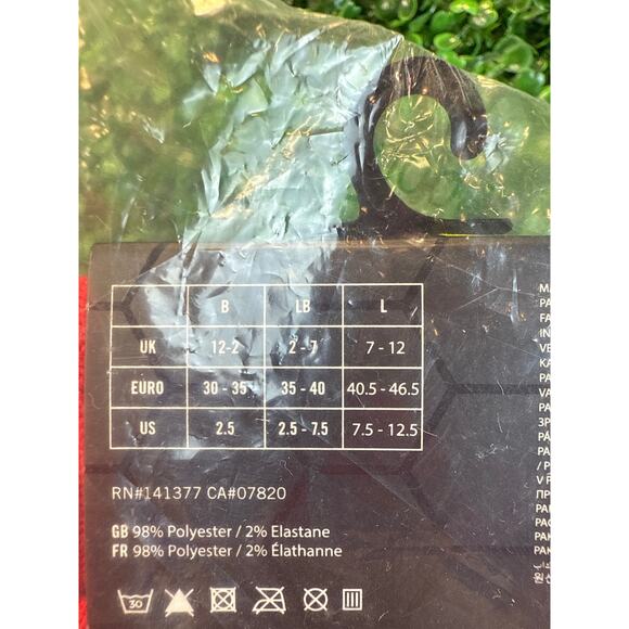 New Bundle  3 Red  Umbro Soccer Socks  Umbro Football Youth Club Socks - Picture 5 of 6